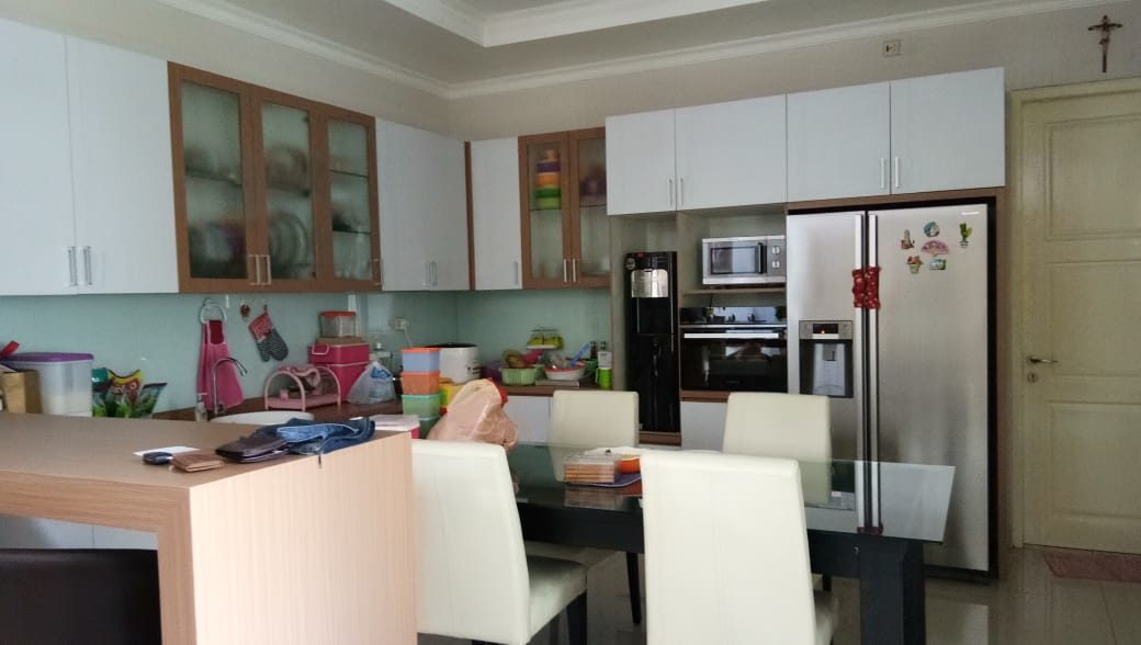 Eah. Rumah Dijual di Cluster Emerald Mansion Lippo Cikarang